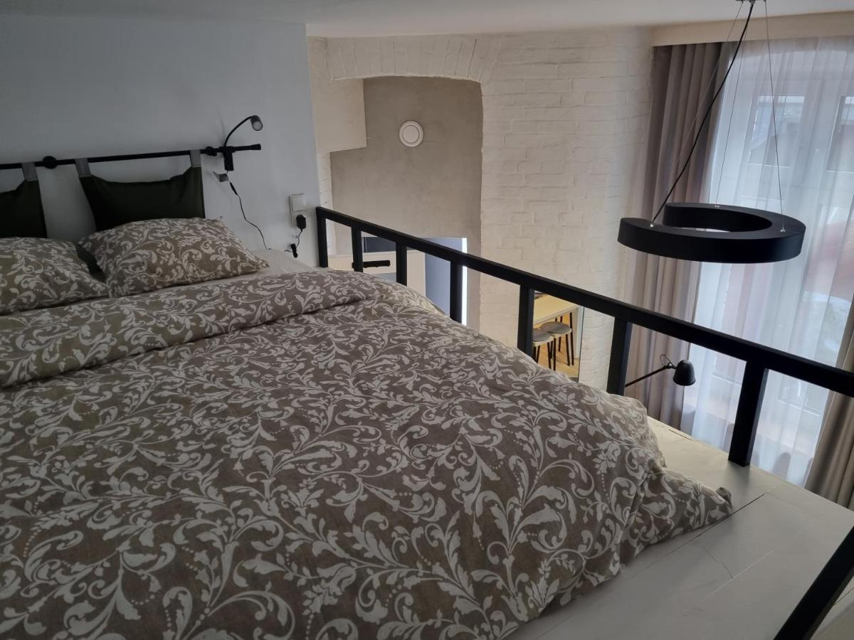 Honeymoon & Air-Conditioning! Torun Exterior photo