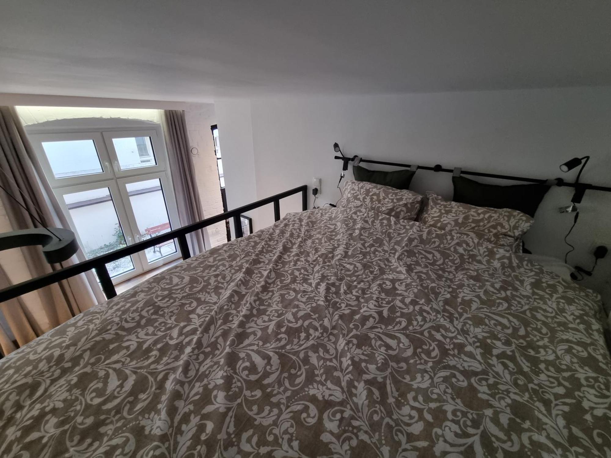 Honeymoon & Air-Conditioning! Torun Exterior photo